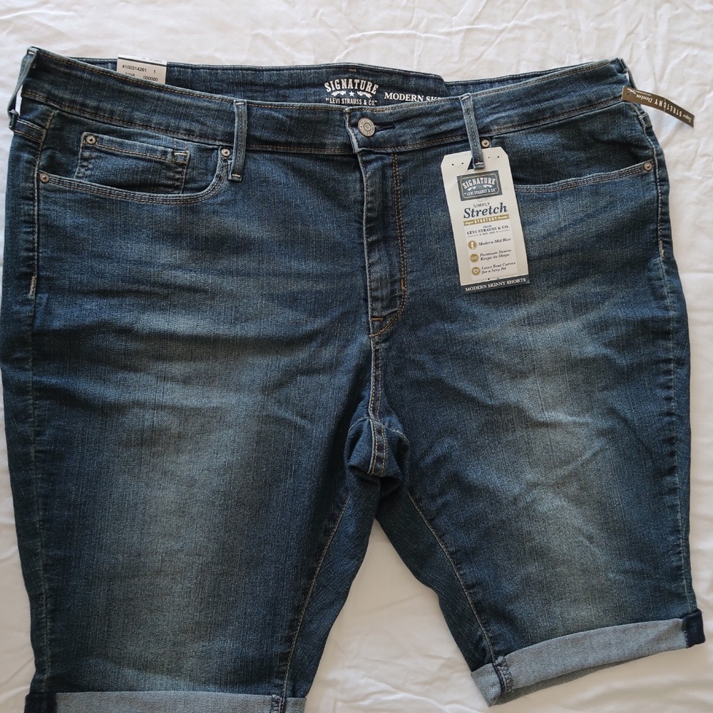 SIGNATURE LEVI STRAUSS &CO.